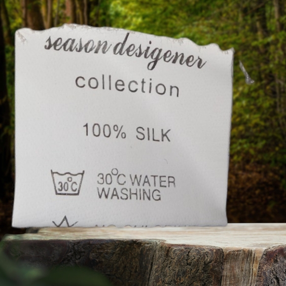 NWOT - DESIGNER SEASON - 100% SILK RUFFLED MAXI DRESS -SIZE MED - Picture 6 of 6